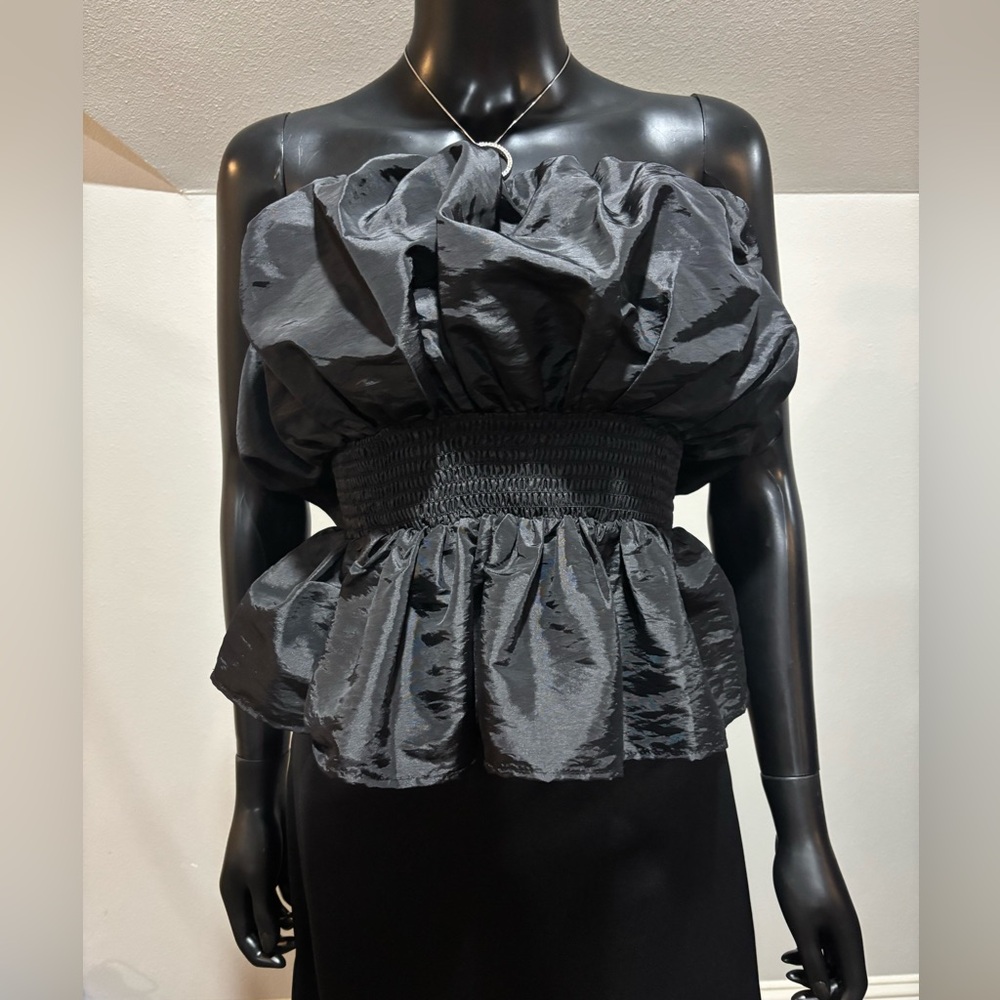 Cherry Cloth strapless ruffle pouf top blouse black sz M new nwt